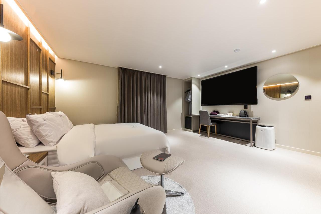Hotel Lium Cheonan Zewnętrze zdjęcie
