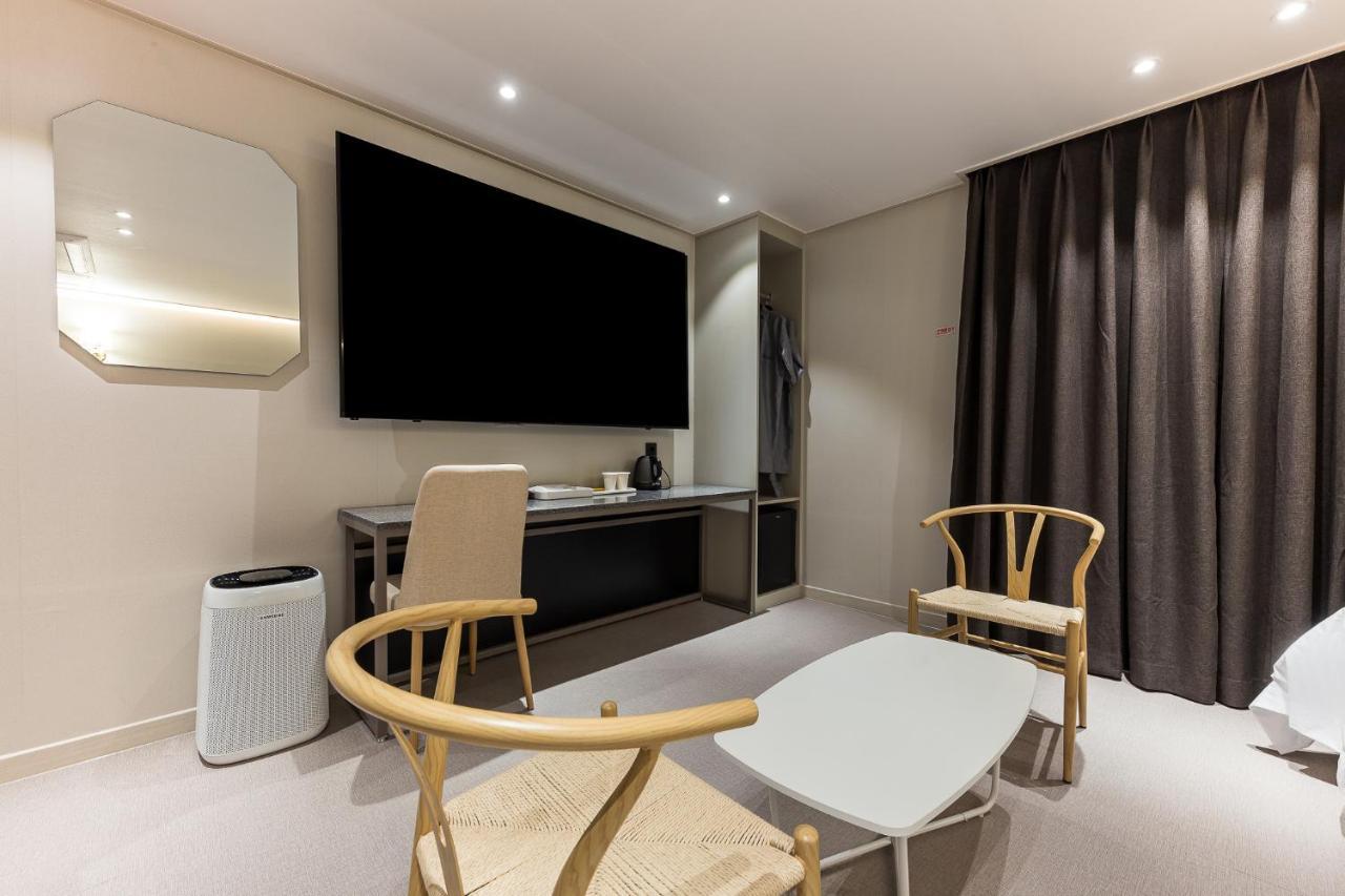 Hotel Lium Cheonan Zewnętrze zdjęcie