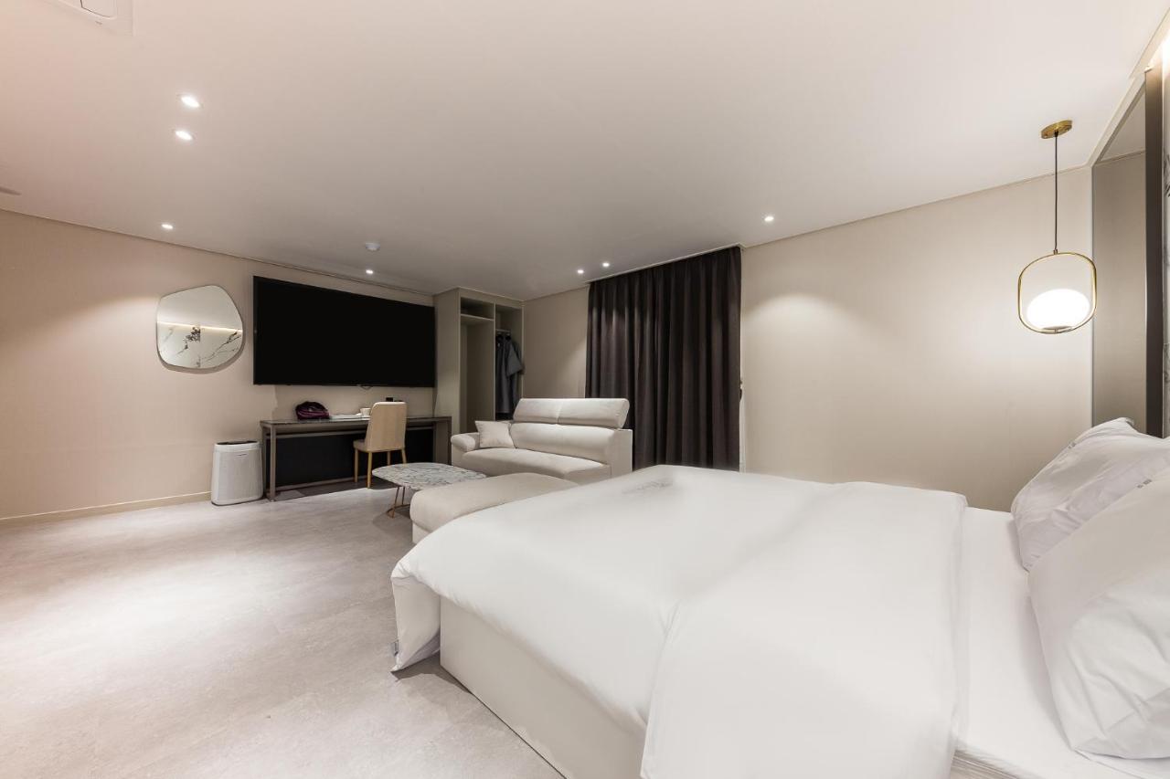 Hotel Lium Cheonan Zewnętrze zdjęcie