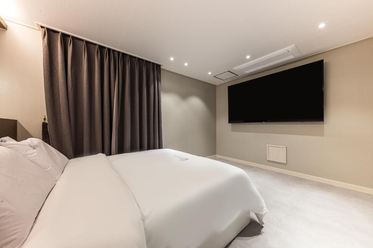 Hotel Lium Cheonan Zewnętrze zdjęcie