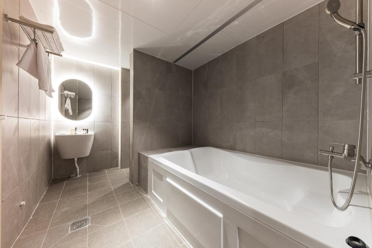 Hotel Lium Cheonan Zewnętrze zdjęcie