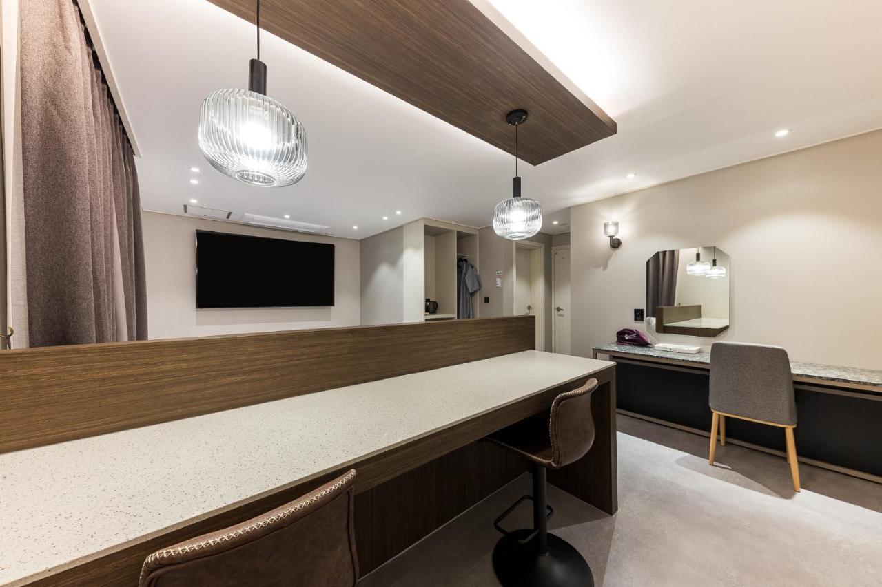 Hotel Lium Cheonan Zewnętrze zdjęcie