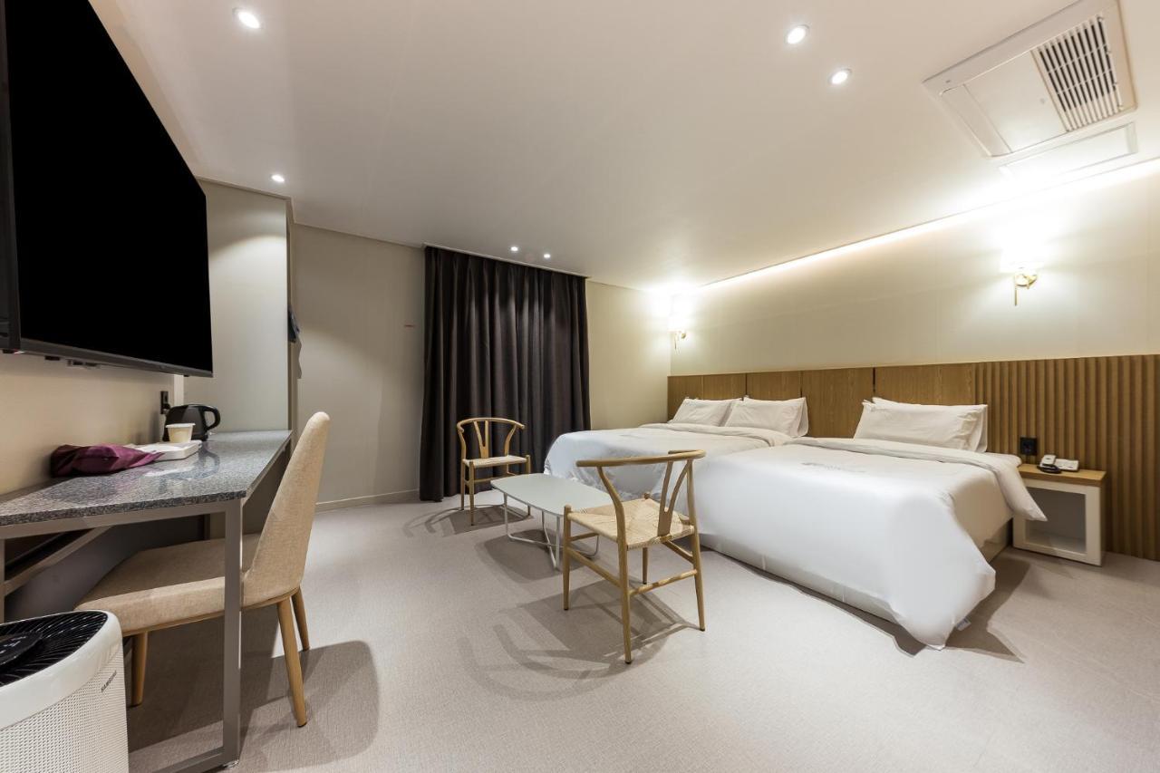 Hotel Lium Cheonan Zewnętrze zdjęcie