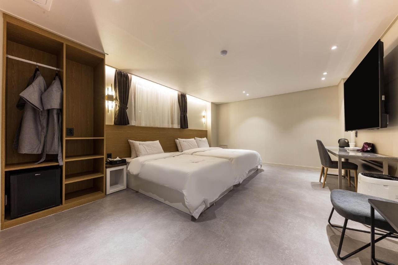 Hotel Lium Cheonan Zewnętrze zdjęcie