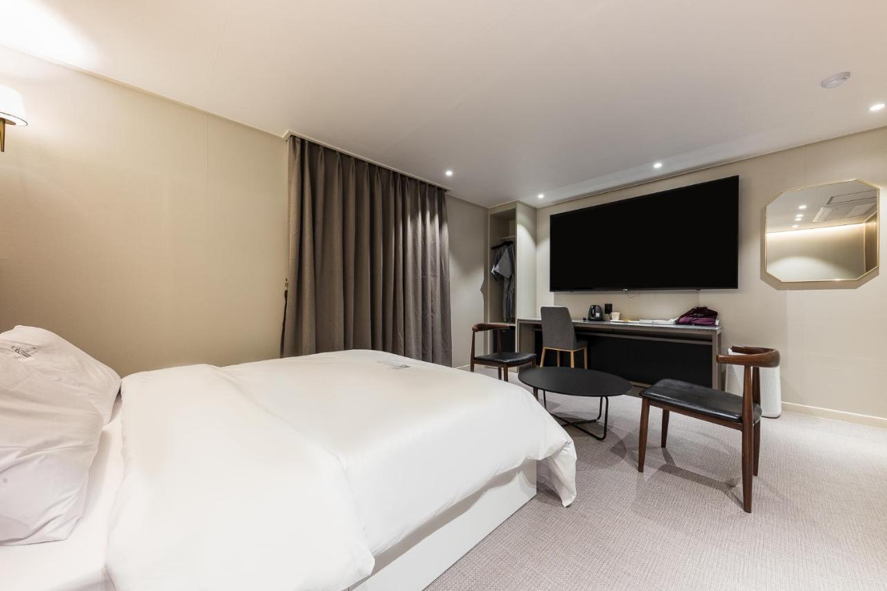 Hotel Lium Cheonan Zewnętrze zdjęcie